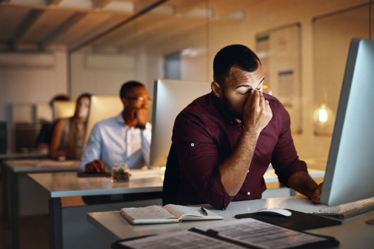How to Stay Awake and Concentrated at Work in the Most Effective Ways