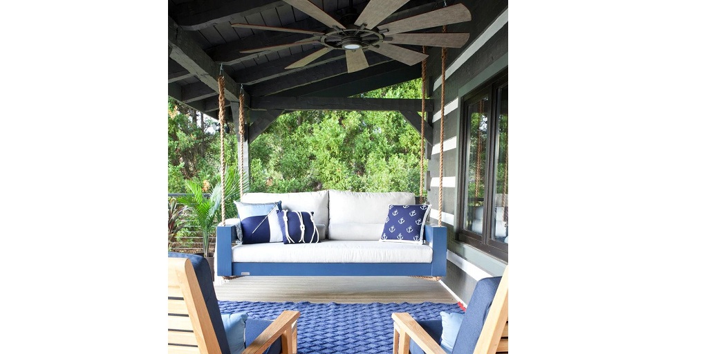 Design Tricks That Will Warm Up Your Porch Bed Nook